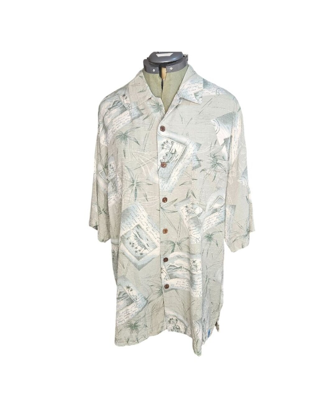 Mens Bermuda Bay Hawaiian travel postcard button down light green silk shirt XL